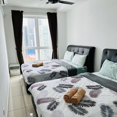 Cozy Seaview Penang Homestay @ Gurney Pulau Pinang จอร์จทาวน์ ภายนอก รูปภาพ